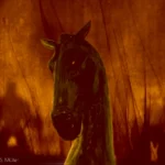 Beitragsbild - eine Höllenartige Szenerie mit unheimlichen Gestalten und einem schwarzen Pferdekopf im Vordergrund, der finster dreinschaut
